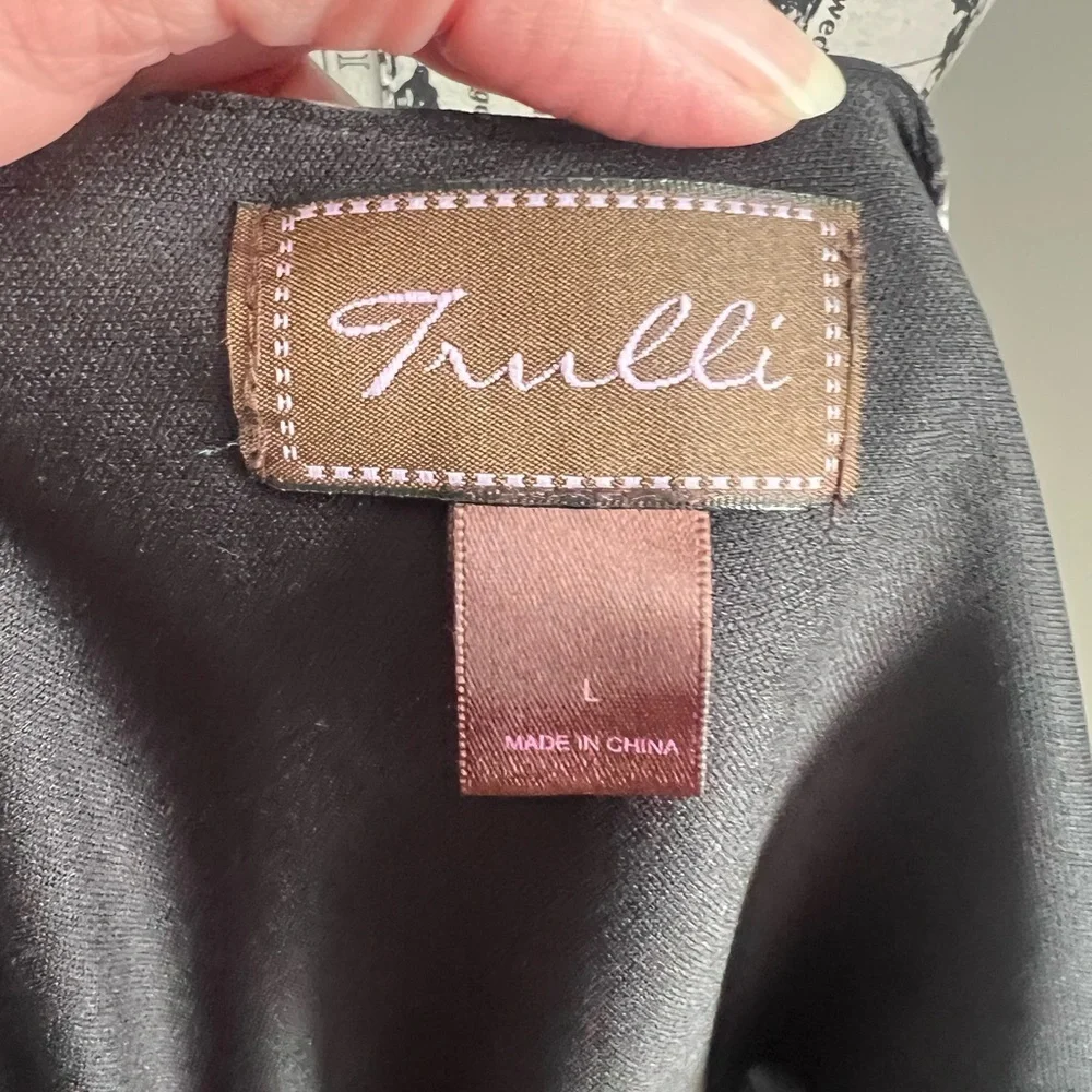 Trulli Black and White Sleeveless Dress